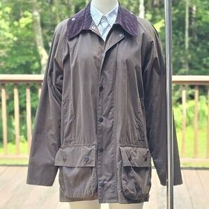 Barbour Classic Beaufort Waxed Jacket – Made in England | Size XL (C44/112cm)